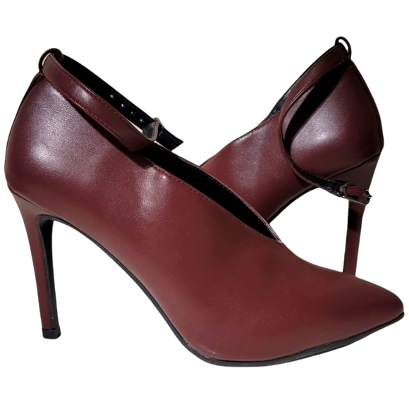 Le Chateau | Burgundy Red Heel Shoes with Ankle Strap Formal Office Wear - Picture 1 of 9